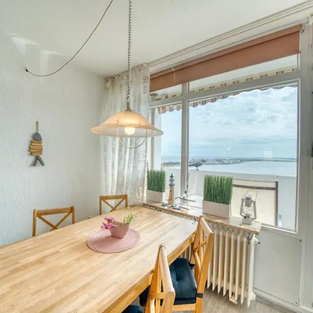 - Haus G, App 0g1301 *